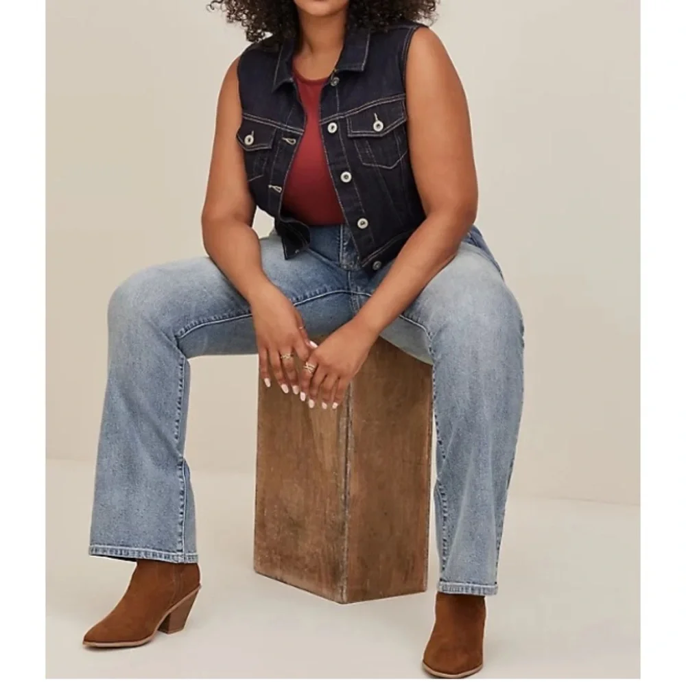 TORRID NWT DENIM CROP VEST - Picture 4 of 7